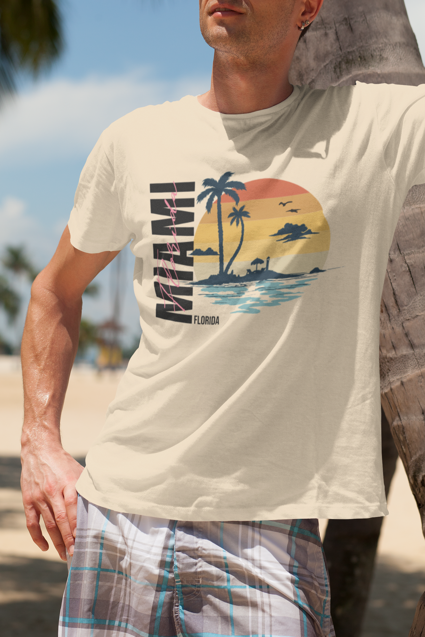 Miami Beach Summer Men's Graphic T-Shirt