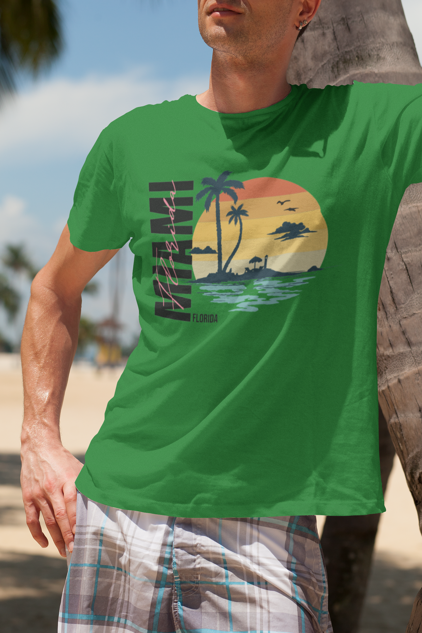 Miami Beach Summer Men's Graphic T-Shirt