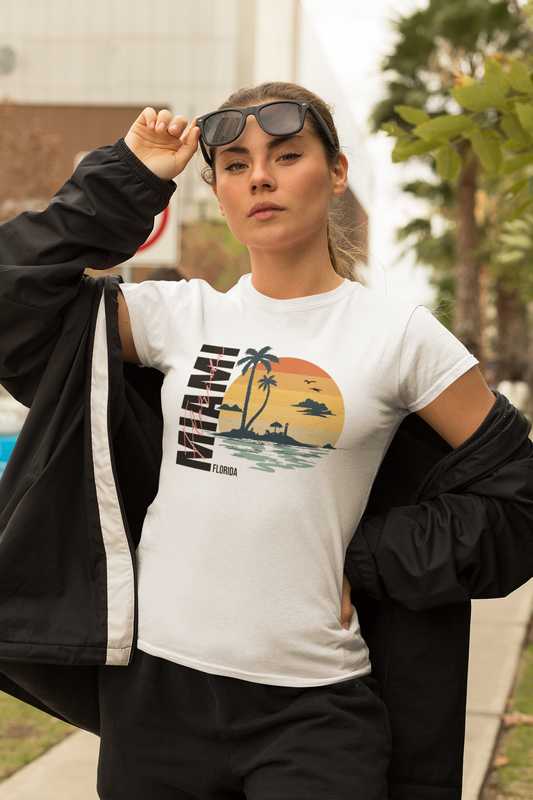 Retro Miami Beach Summer Women's Graphic T-Shirt